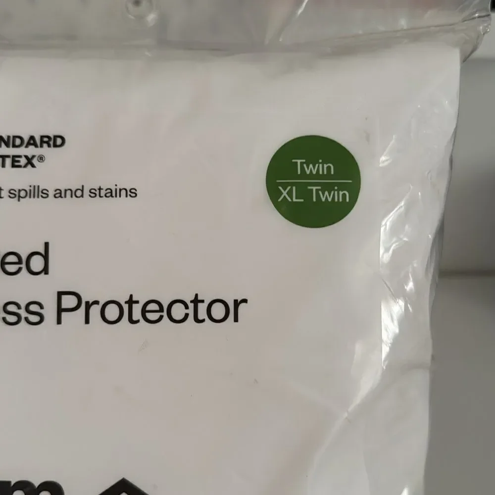 Room Essentials White Mattress Protector NWT